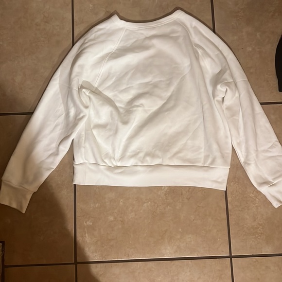 Gap original crewneck - Picture 2 of 3